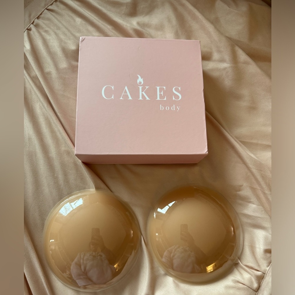 Cakes body bra